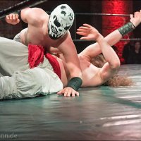 Wrestling-Veranstaltung "Better be Dead Circus - Horror küsst Wrestling küsst Rockmusik" am 30.04.2015 in Dresden, Reithalle, Strasse E