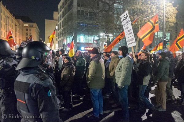 Foto: ''PEGIDA'' - Demonstration am 18.01.2016 in Dresden